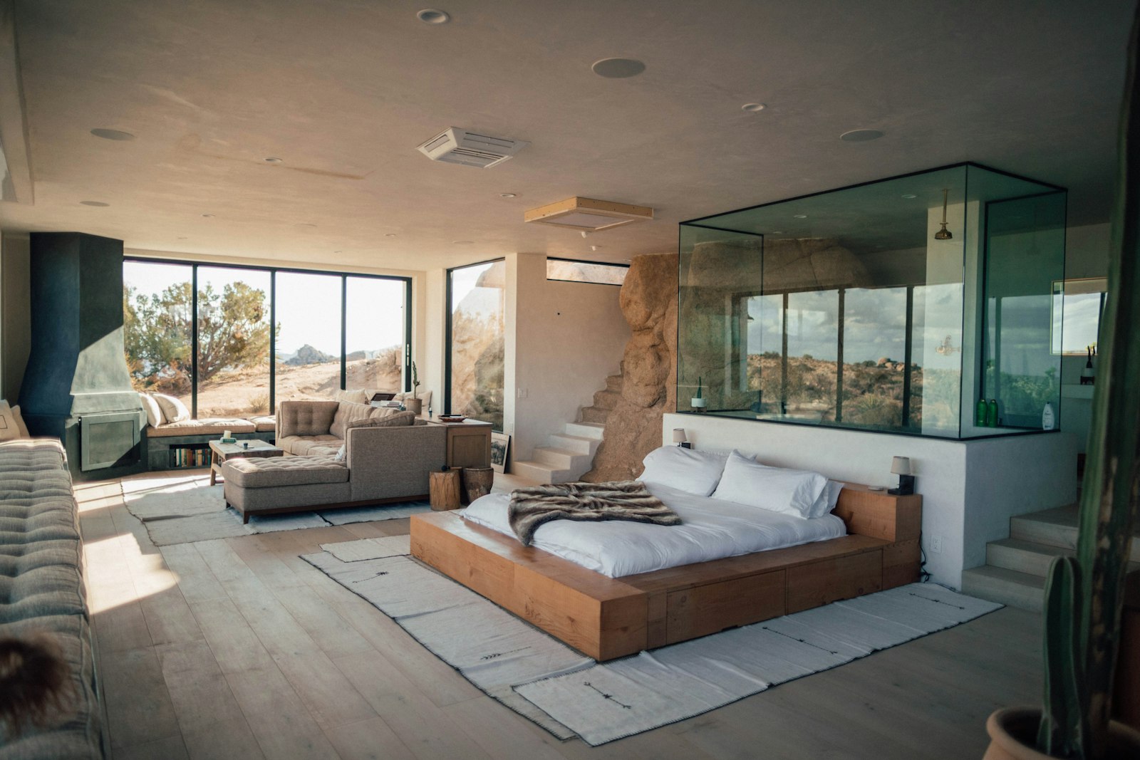 Suite Familiar Deluxe con cama amplia y ventanas al paisaje